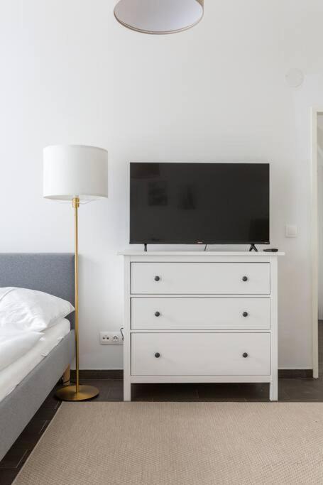 Free Parking I 500 Mbit Wifi I Kingsize Bed Apartment Vienna Luaran gambar